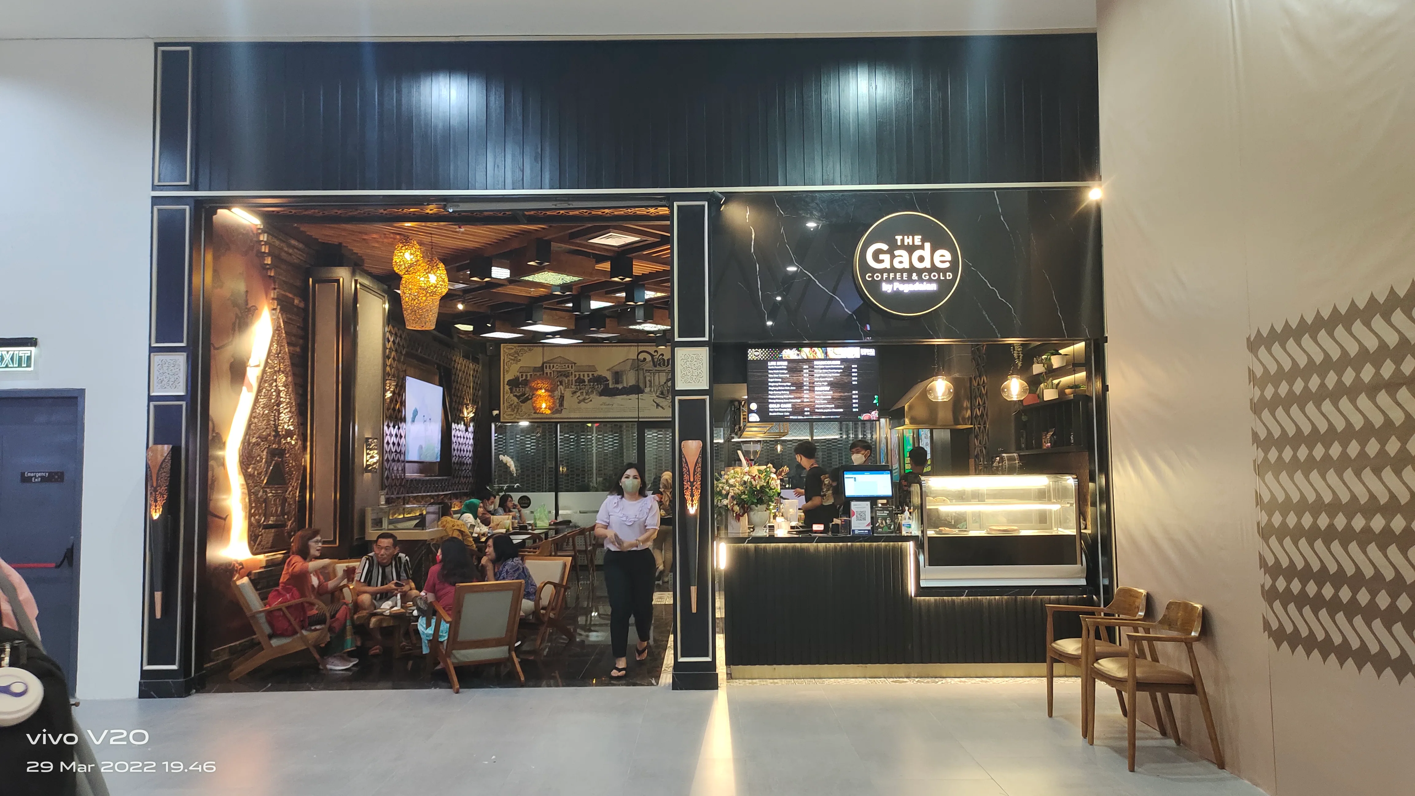 Coffee and Gold Sarinah gallery