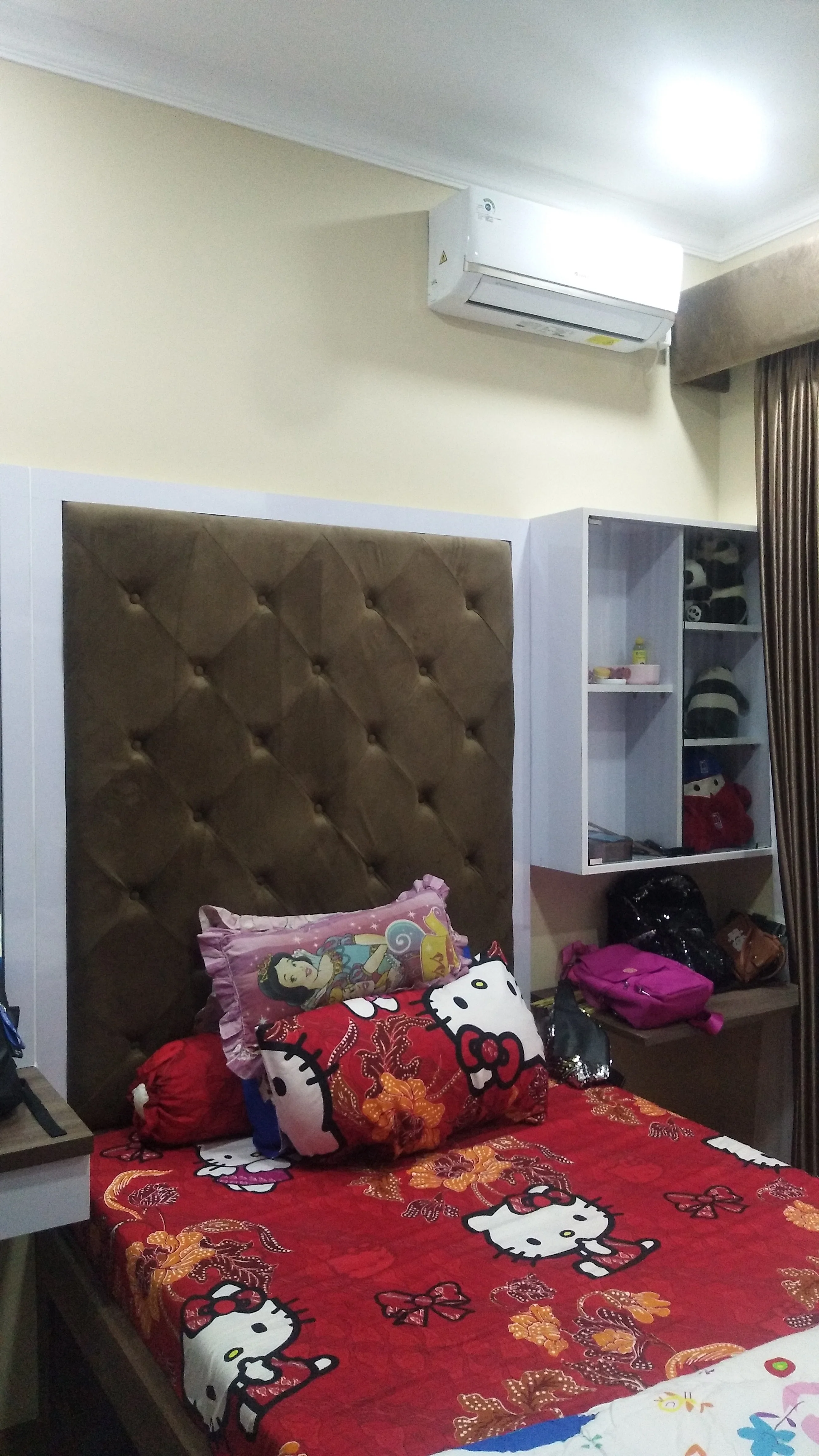 Interior Pak Ferry Parung gallery