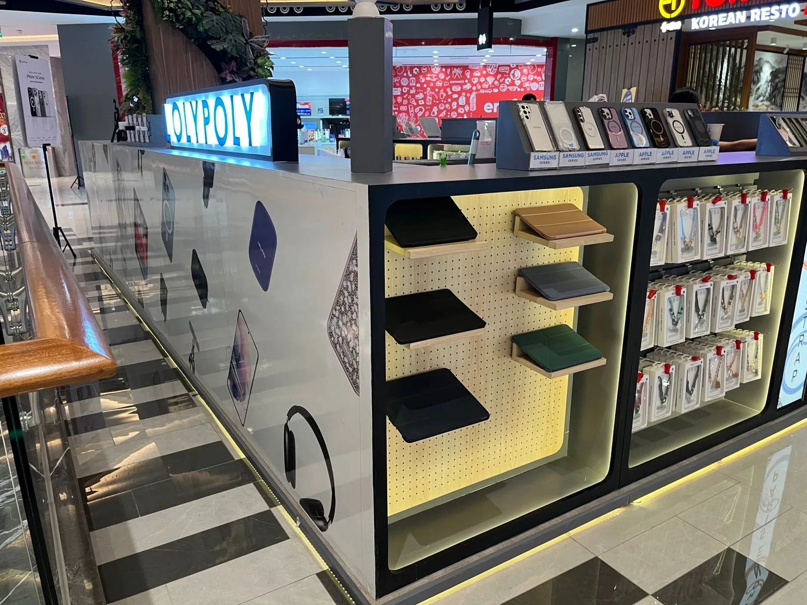 Loly Poly Pakuwon Mall Bekasi - Retail Display