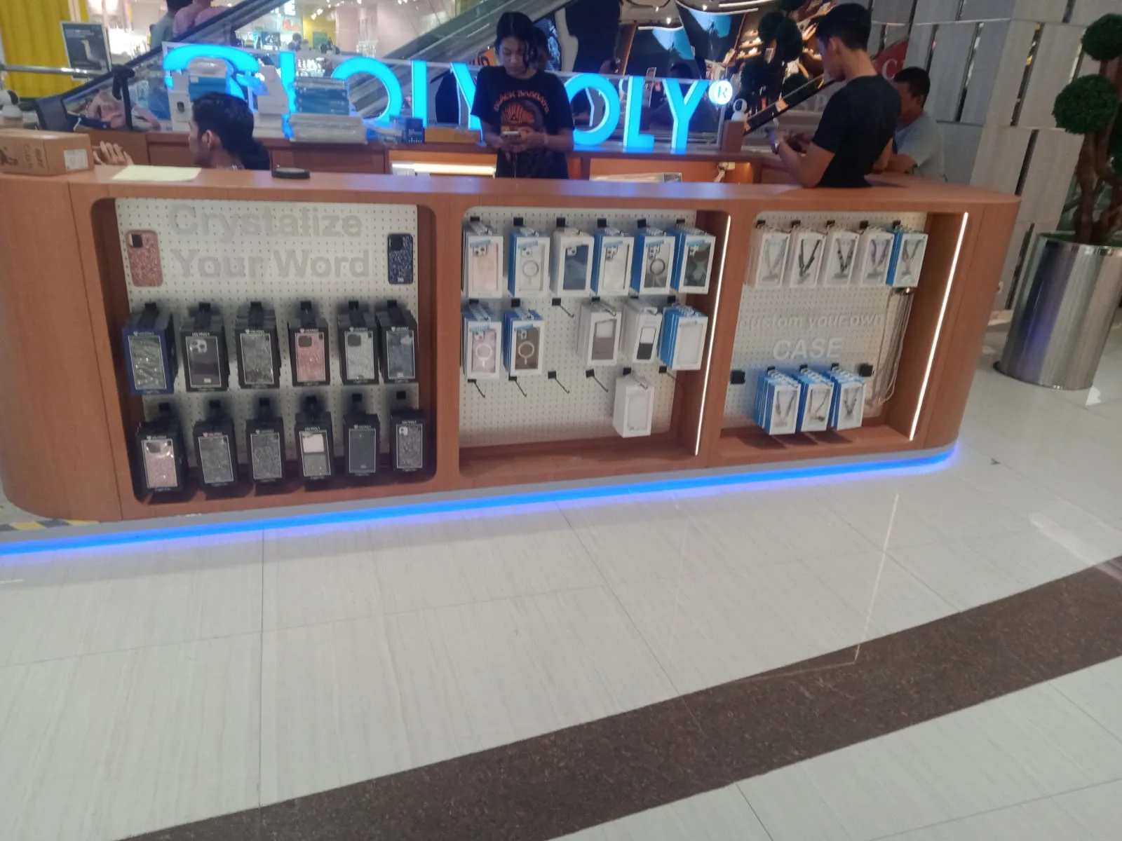 Loly Poly Pakuwon Solo gallery
